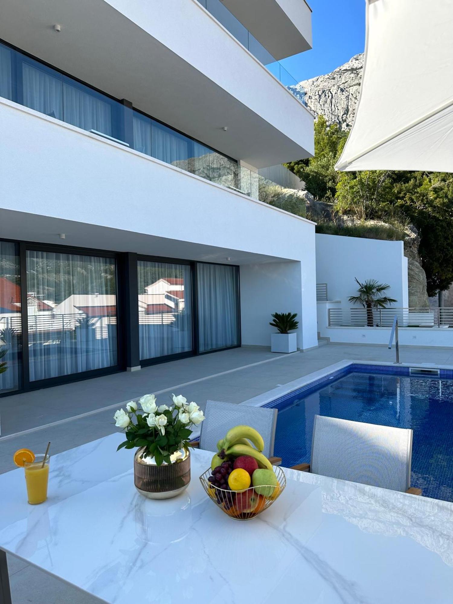 Villa Apartment Danny Baska Voda Luaran gambar